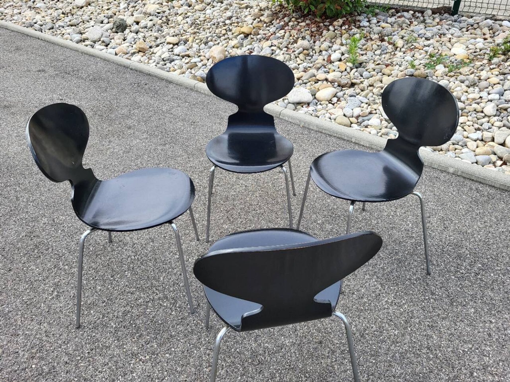 Ensemble chaise Fourmi  Arne Jacobsen par Fritz Hansen ( lot de 4)