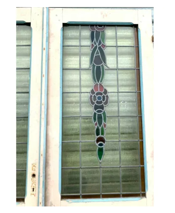 Suite de trois portes de séparation en vitrail Art Déco XX siècle