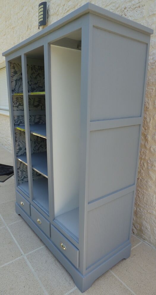 Cloakroom furniture or entrance furniture with plenty of storage space – wardrobe side, shelf side