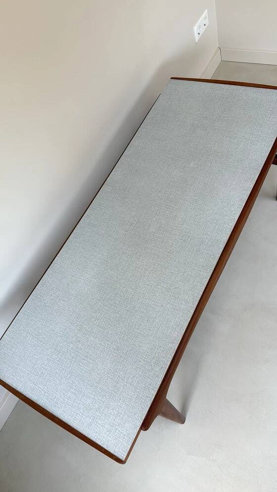 Vintage wooden coffee table with reversible Formica top