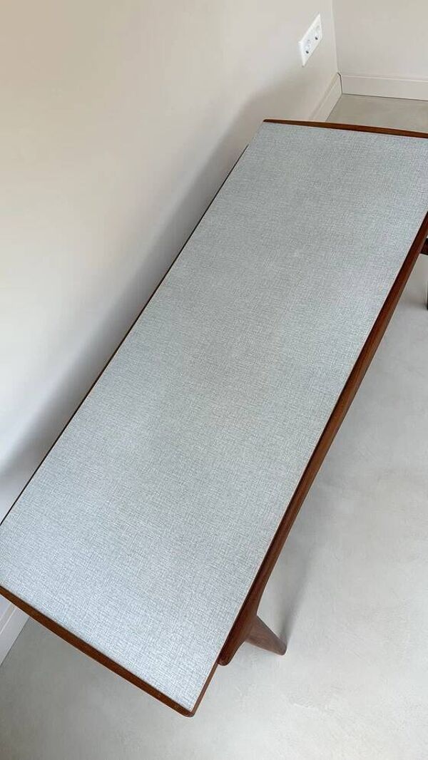 Table basse en bois vintage avec plateau en Formica réversible