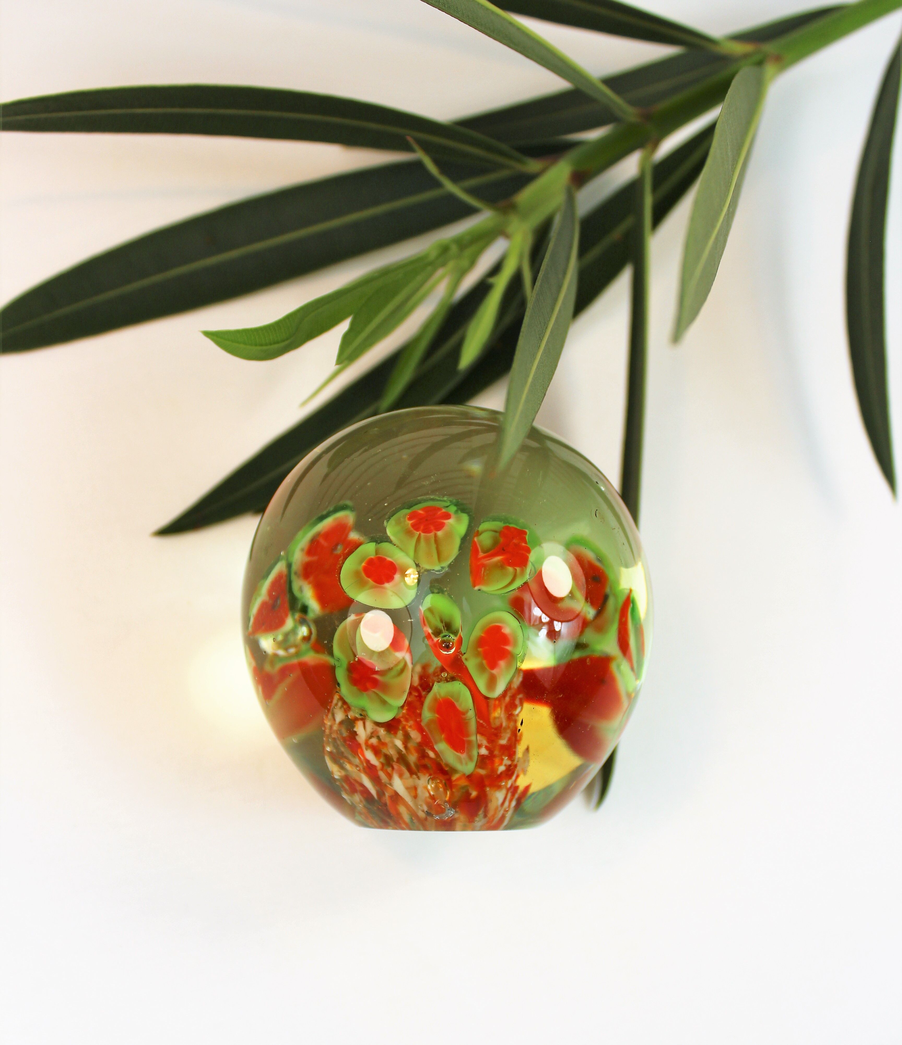 Vintage murano glass sulfide or paper press