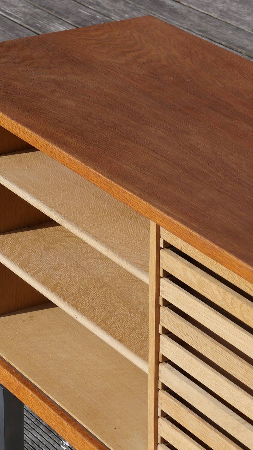 RY25 oak sideboard by Hans J. Wegner, produced by RY Mobler, 1960