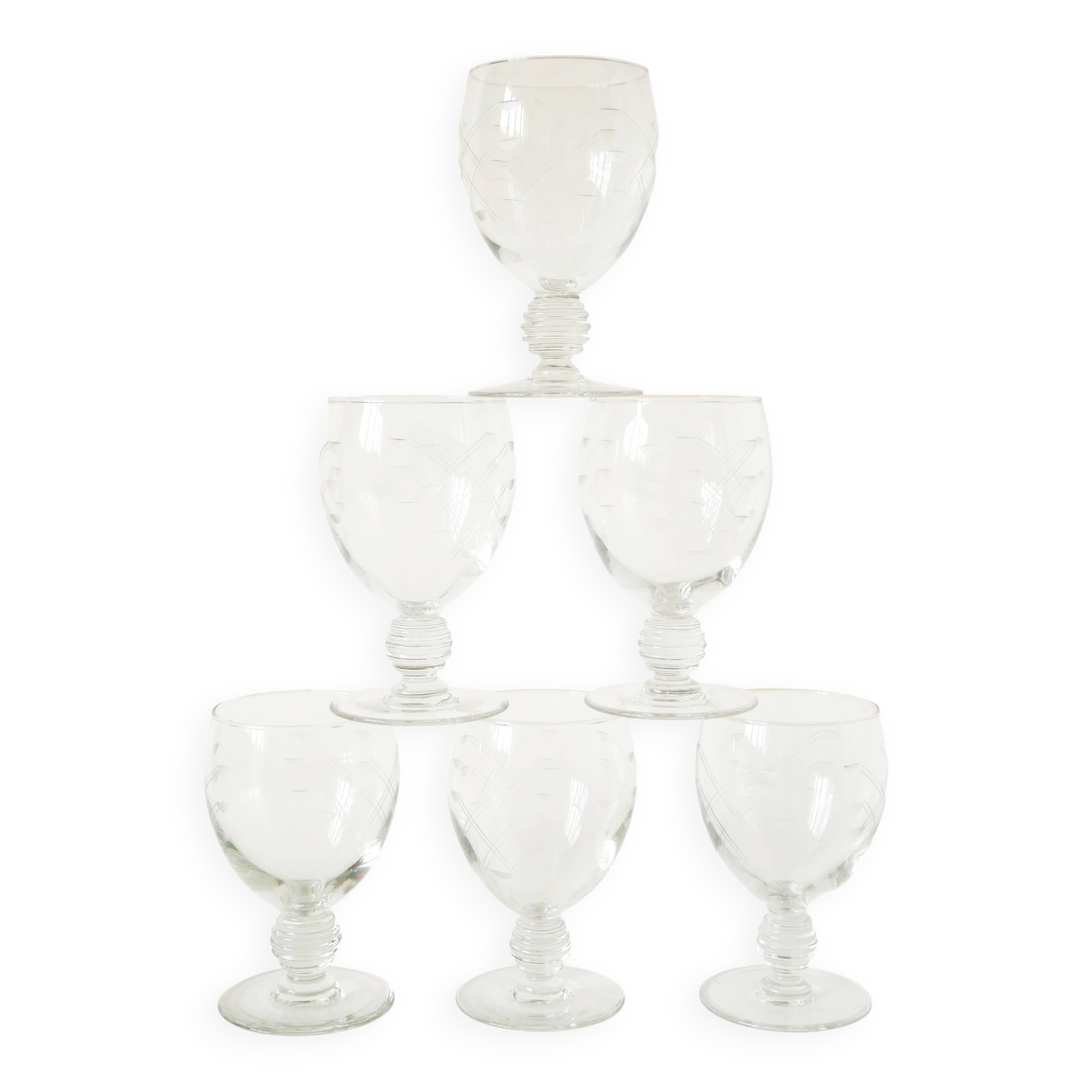 Set of 6 large wine glasses with intricately carved stems, in engraved crystal, Art Nouveau