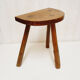 Tabouret tripode brutaliste