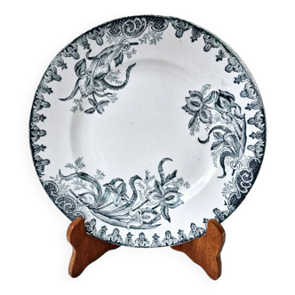 Old Iron Earth Flat Plate Saint Amand Amandinoise Lily Model