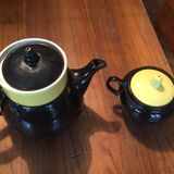 English teapot set with sugar bowl