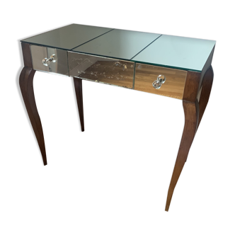 Dressing table in wood and mirrors