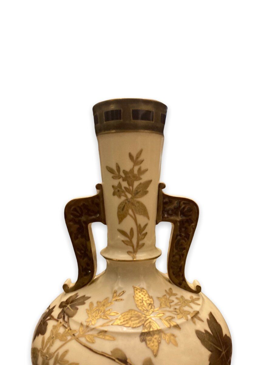 Flattened ball shaped vase circa 1900 G.d Et Cie in Limoges