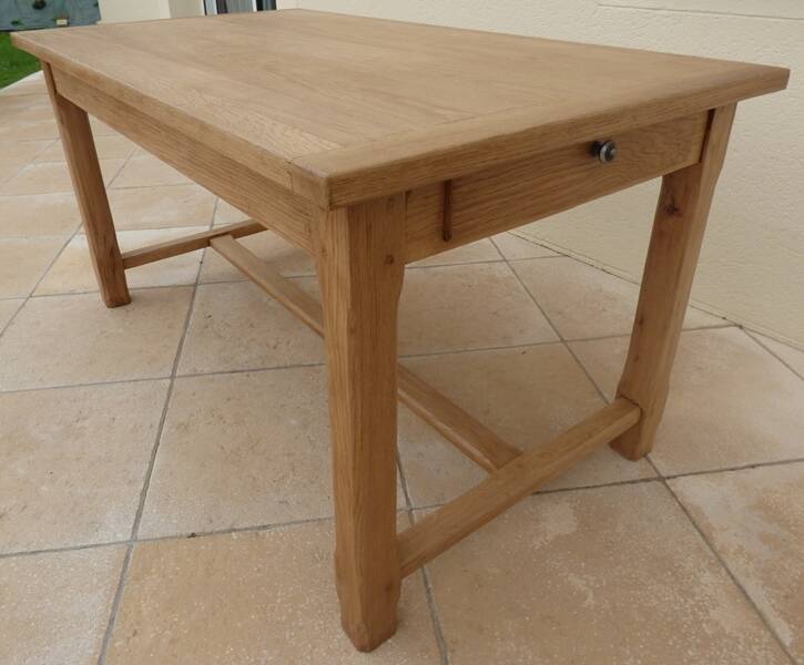 Solid oak farmhouse table with 2 large drawers and brass knobs - Fully restored