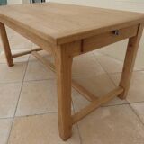 Solid oak farmhouse table with 2 large drawers and brass knobs - Fully restored