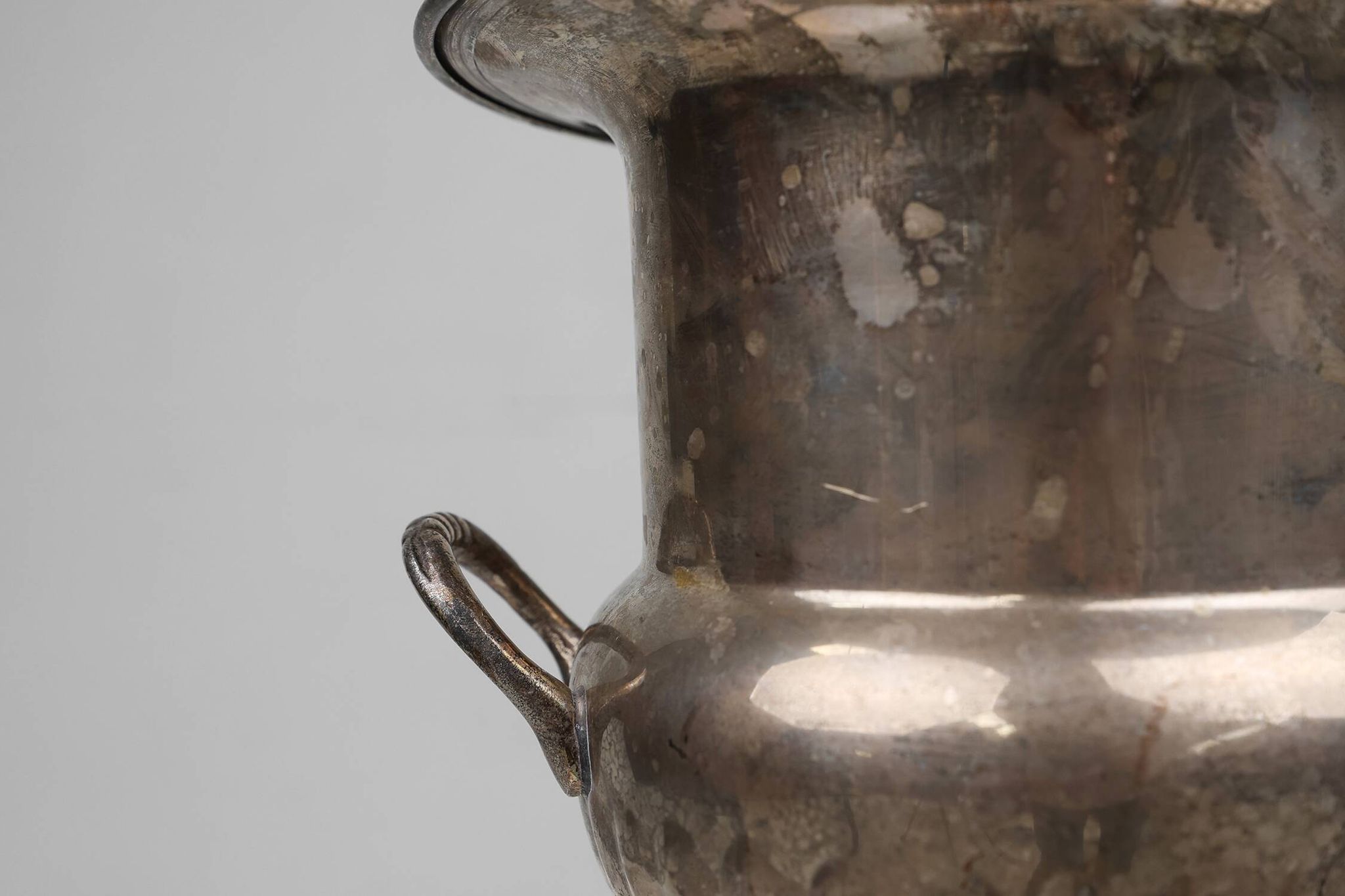 Antique Silver Plated Copper Champagne Bucket in Medicis Shape, 1890s