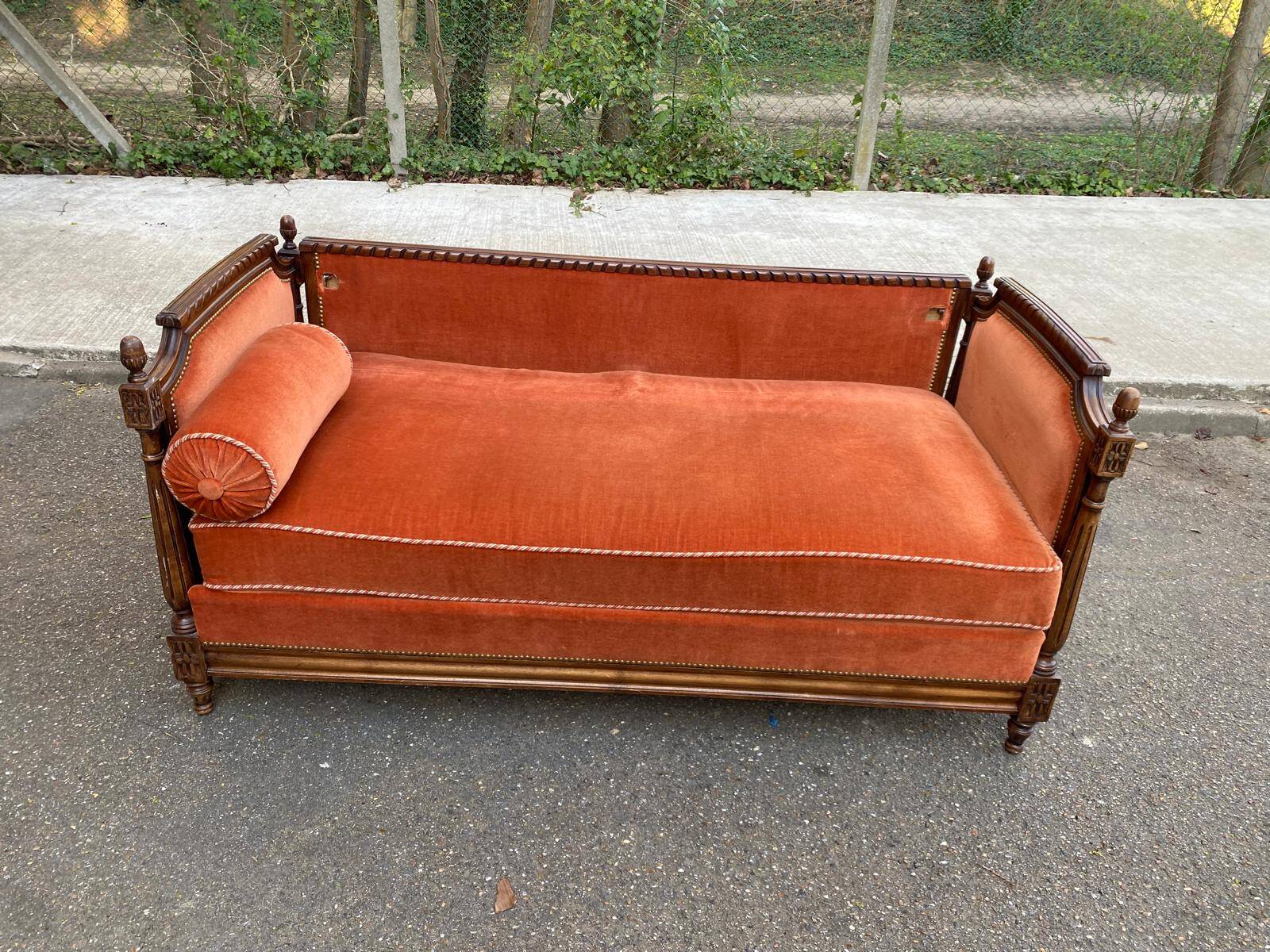 Convertible sofa bed Louis XVI daybed velvet