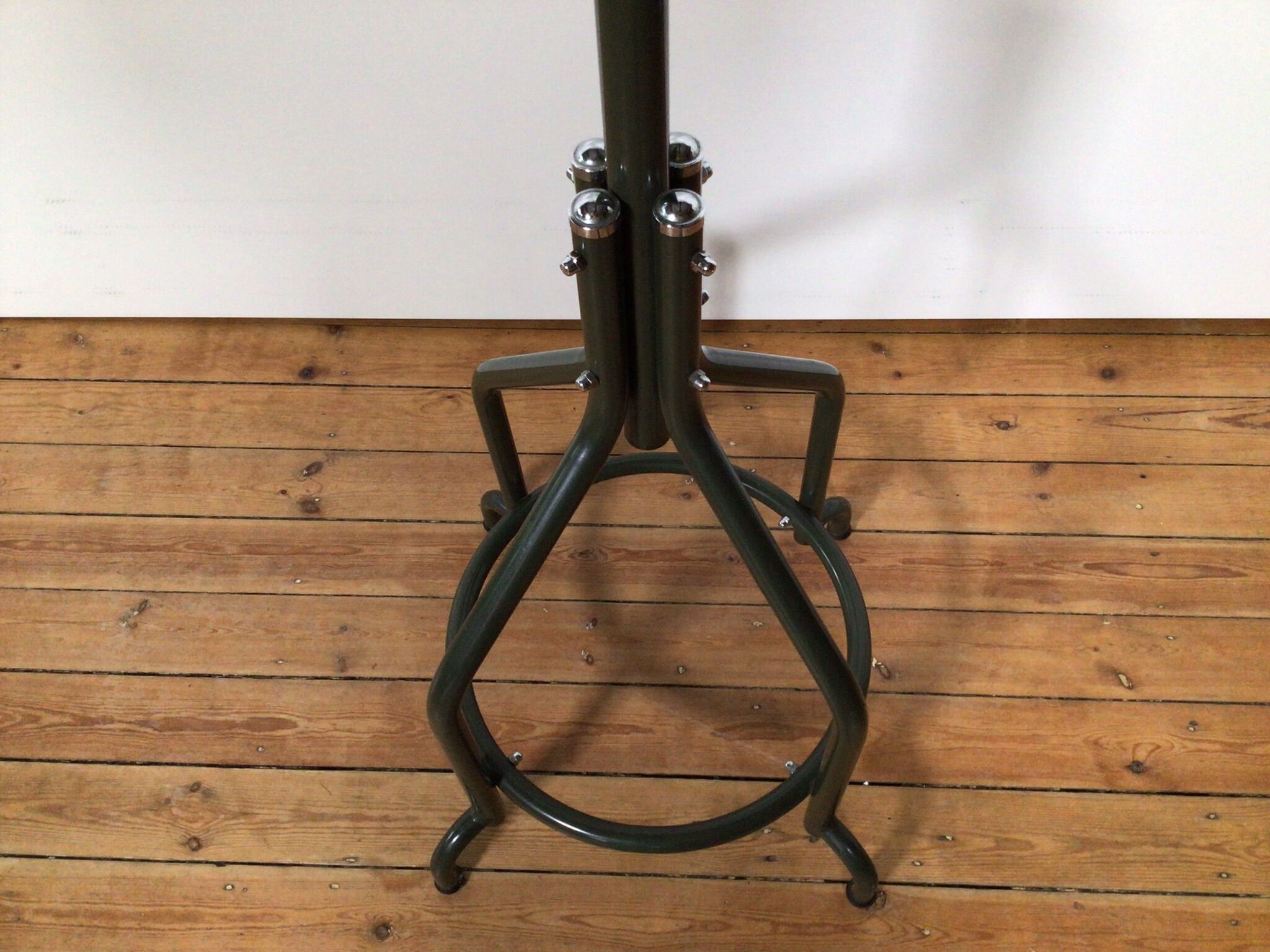 Standing coat rack