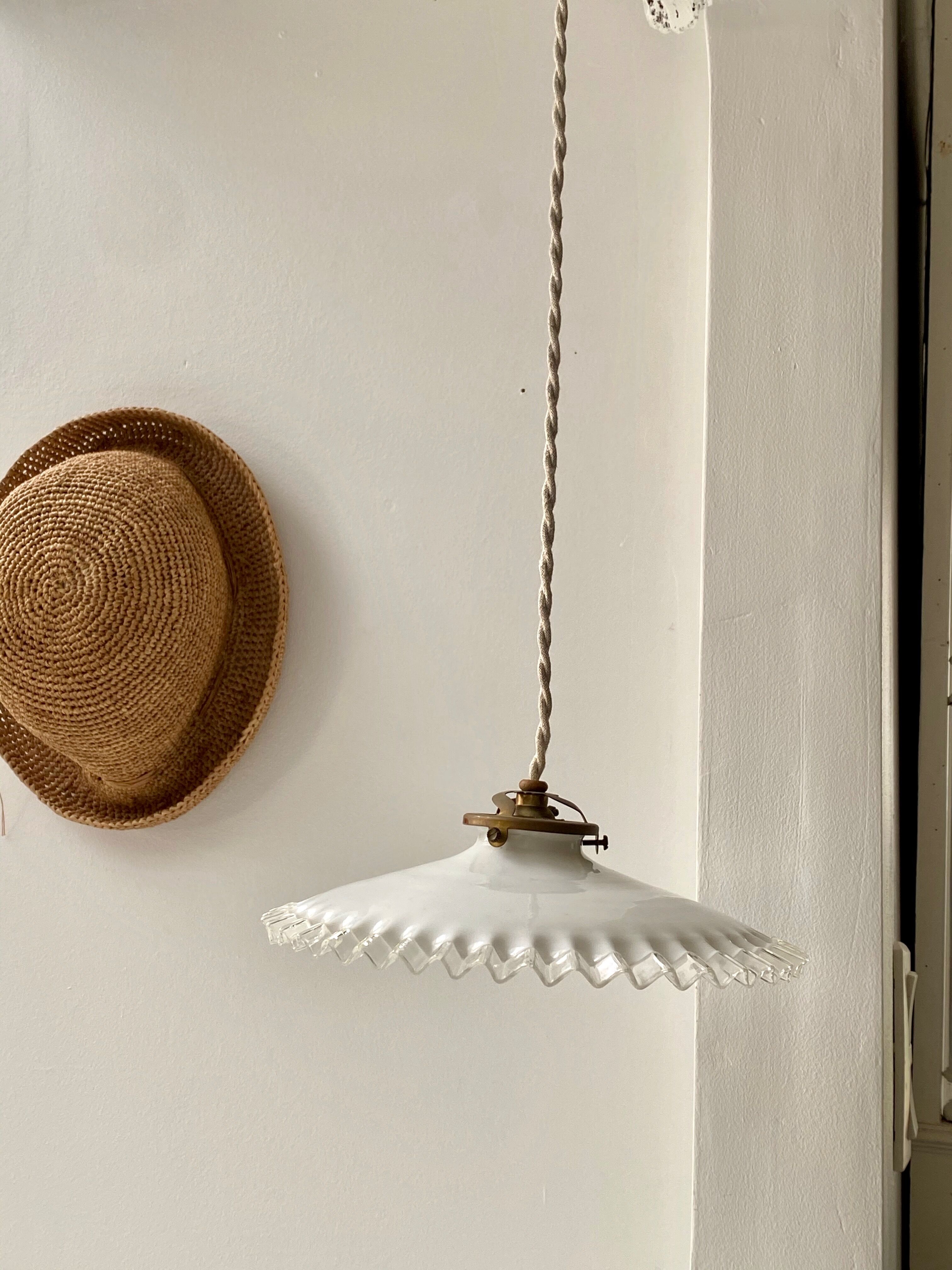 Opaline pendant lamp