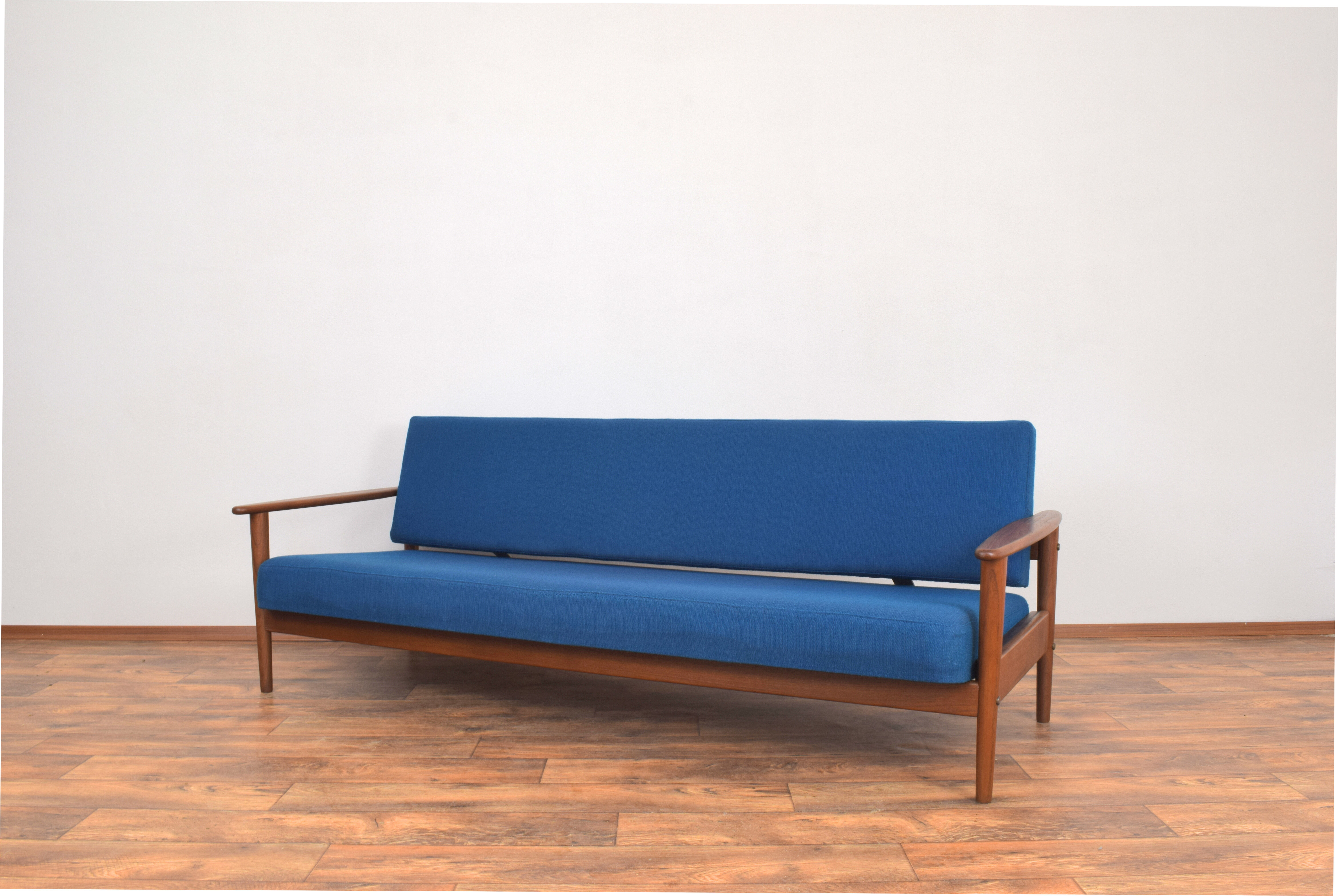 Canapé en teck du milieu du siècle, années 1960