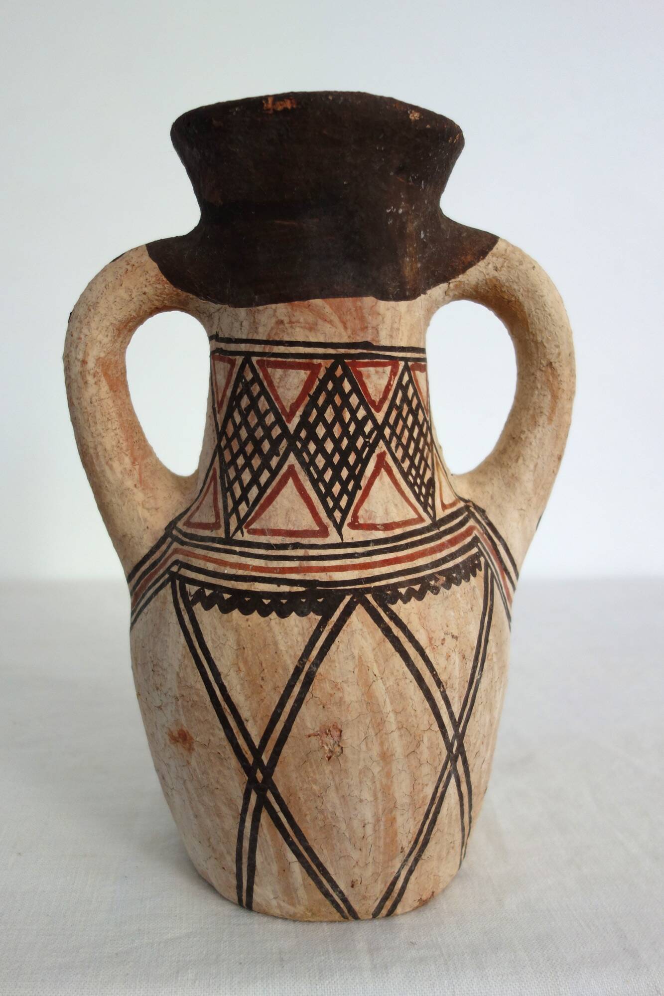 Ancient terracotta jar from the Rif (Morocco) H30cm