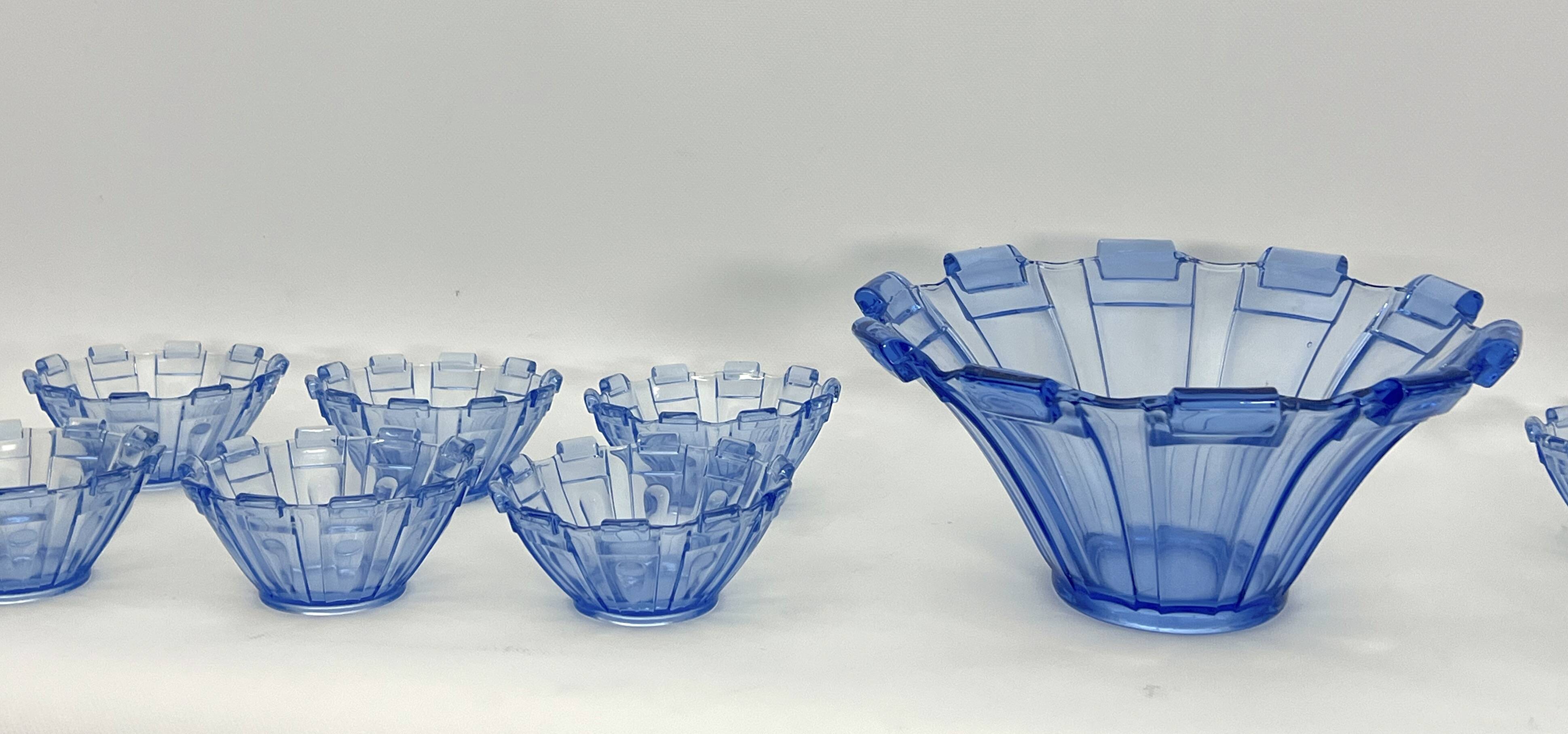 Art Deco Murano glass serving bowl set of 13. Italy 1930s