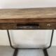 Bureau design en tube et plateau bois XX siècle