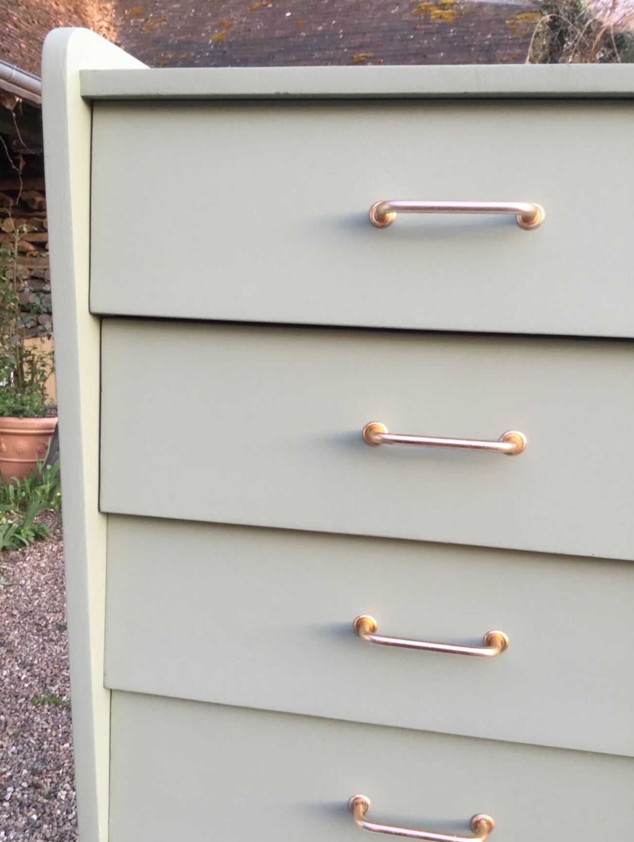 Khaki vintage dresser