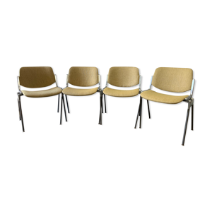 Série de 4 chaises de