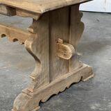 Monastery-style table