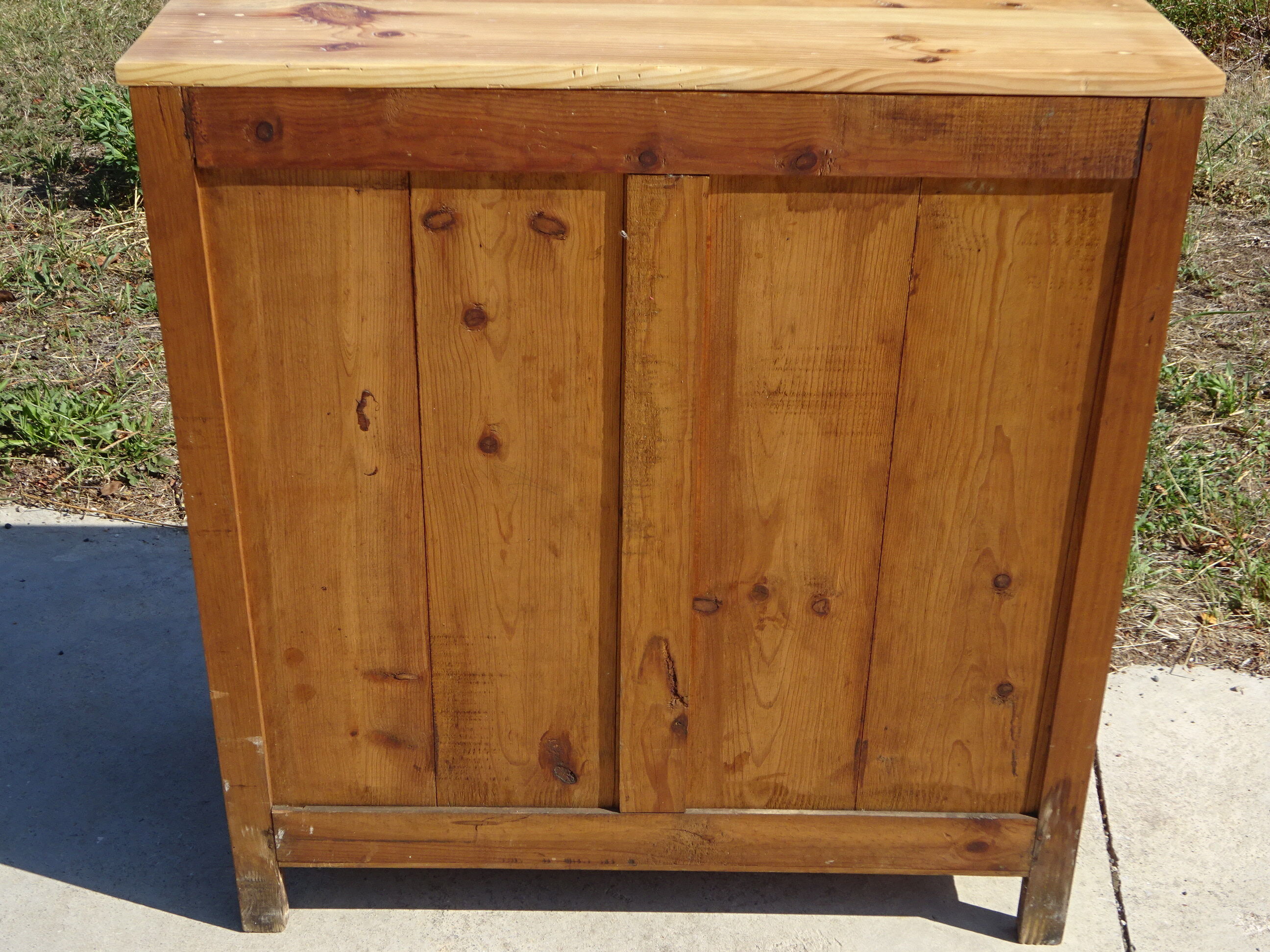 Ancien petit buffet Art Déco