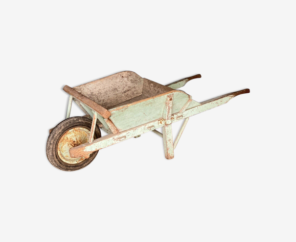 Wheelbarrow garden wood 1920 patina of use