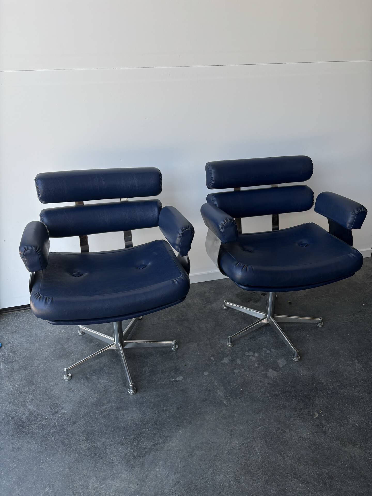 Paire de fauteuils lounge italiens Space Age, 1970