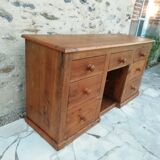 Furniture with solid pine drawers