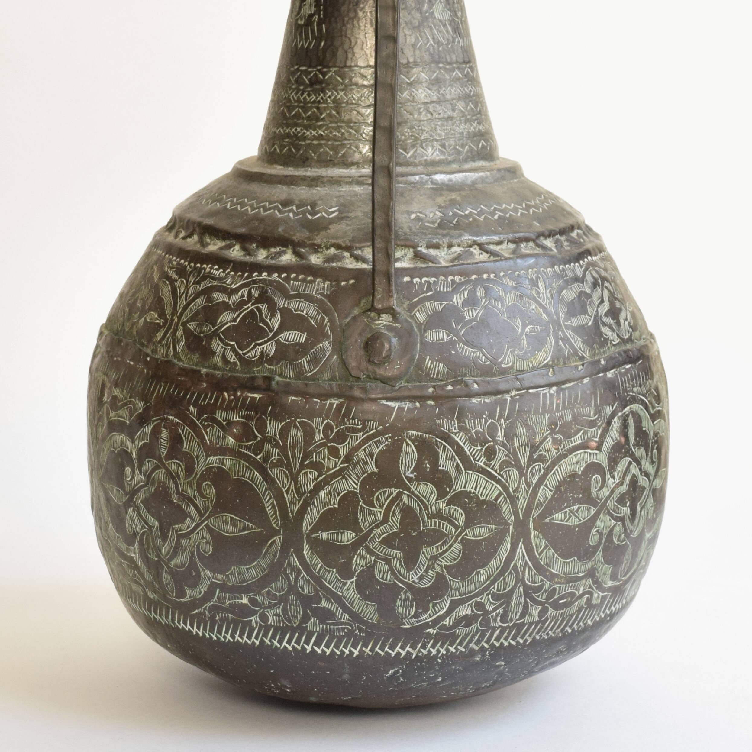 Old large Ottoman coquemar in chiseled and tinned copper - 18th century kettle