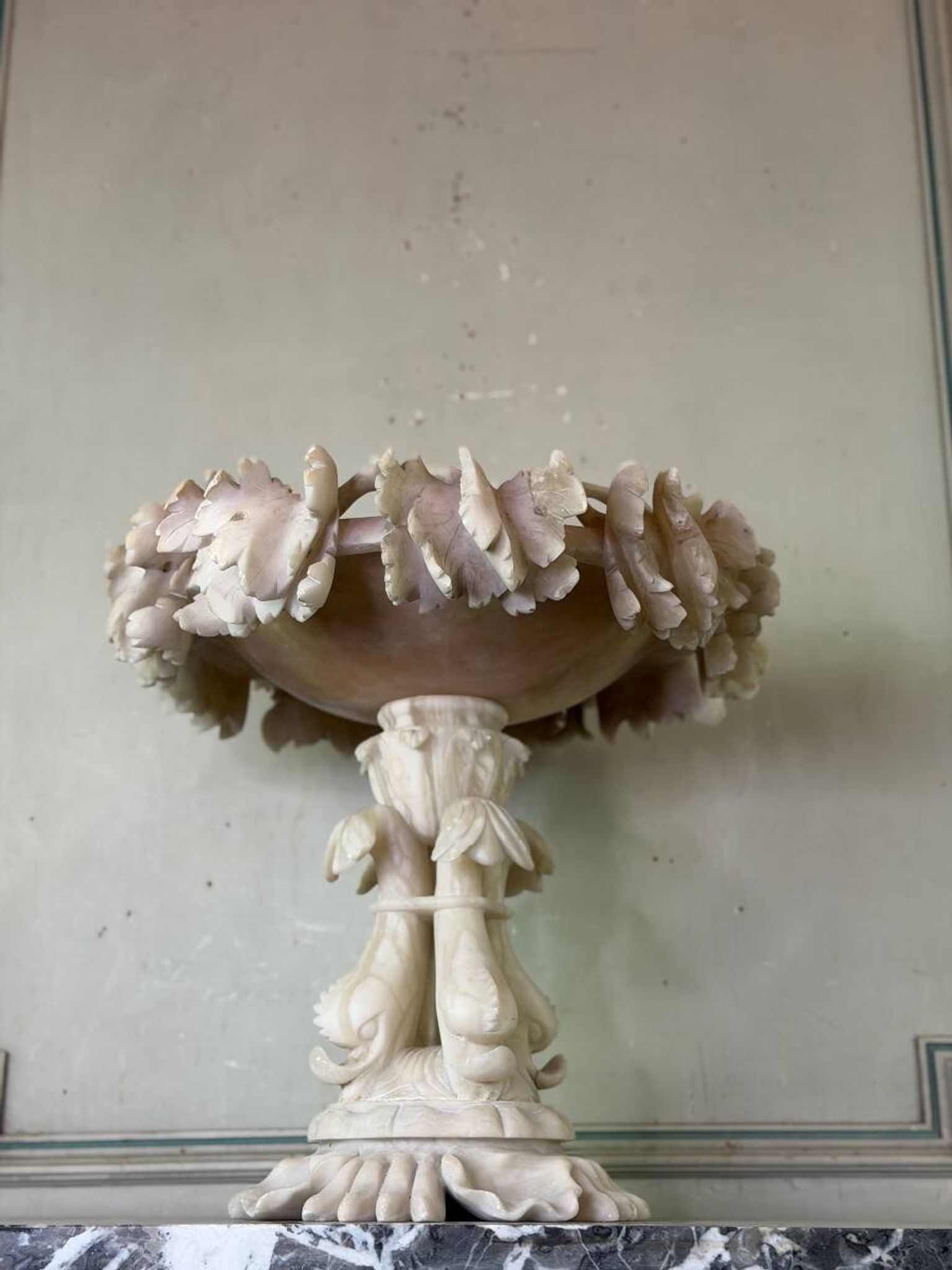 Grande coupe en albâtre Italie vers 1900