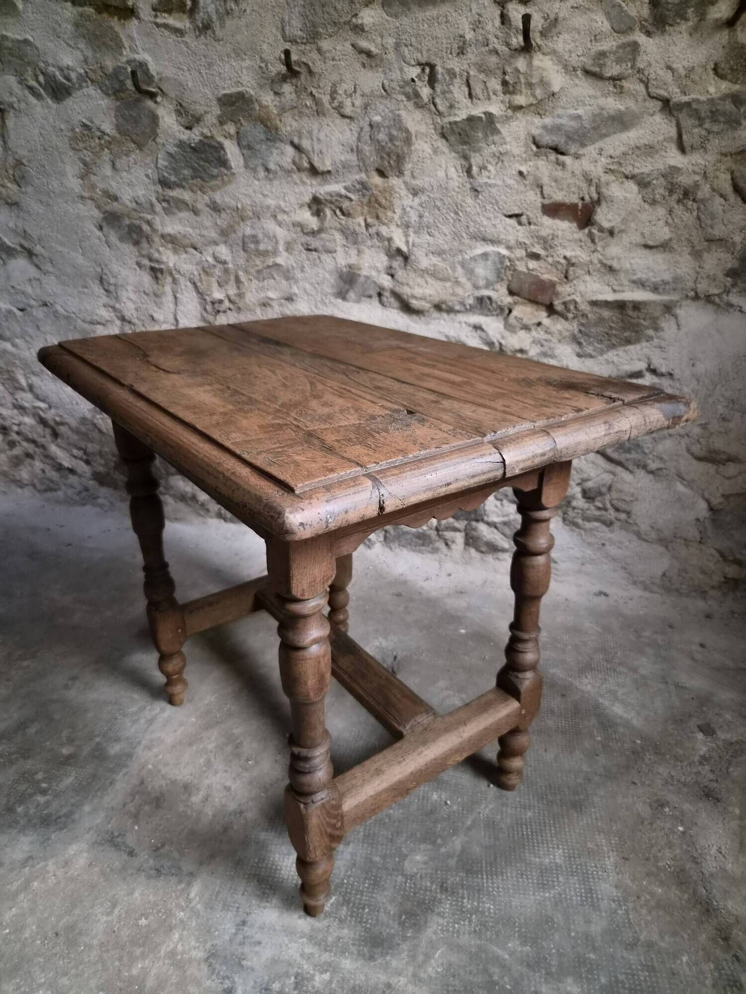 18th-century oak table / Small desk – Rustic French country table