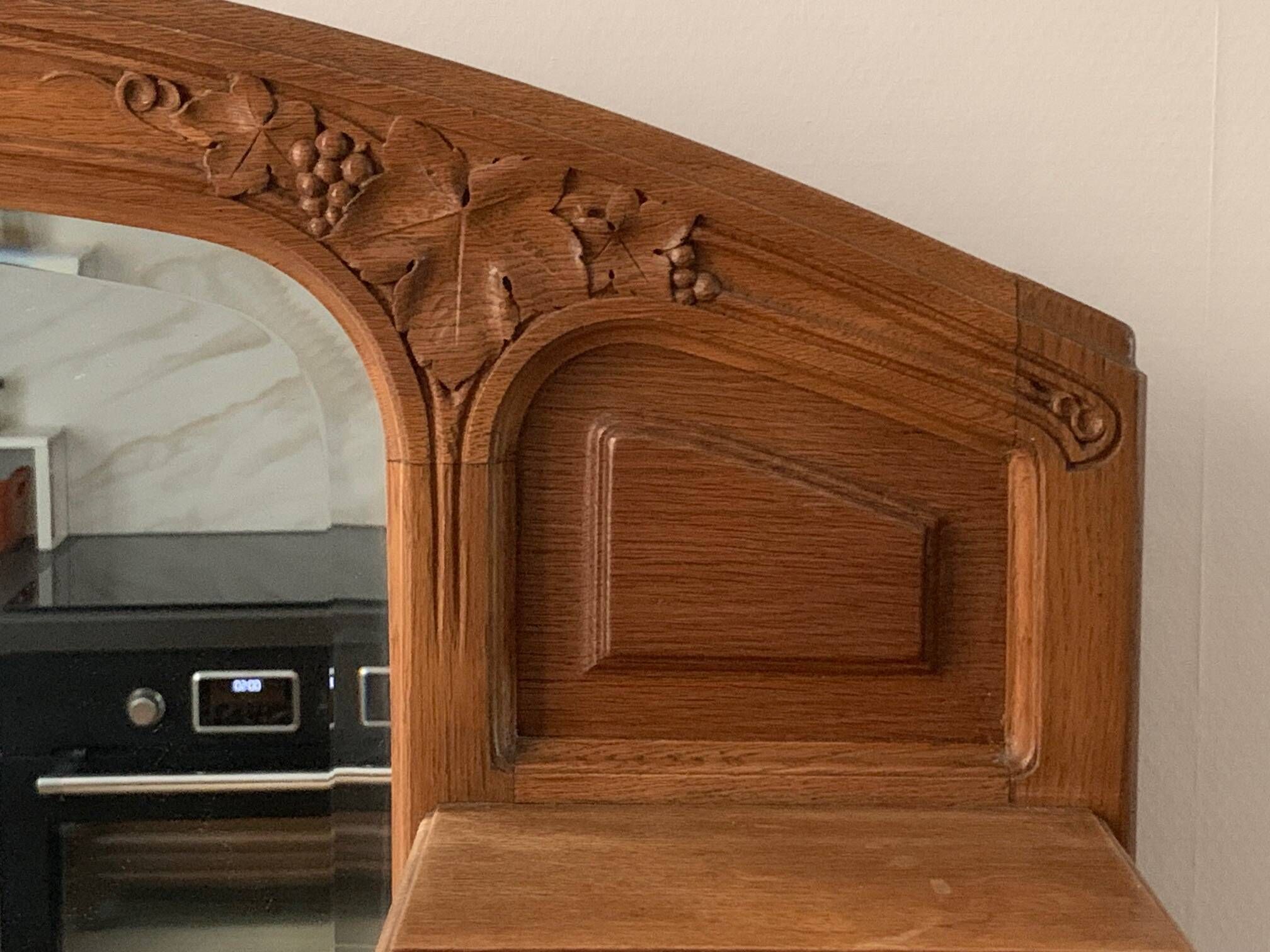 Art Nouveau style dessert buffet