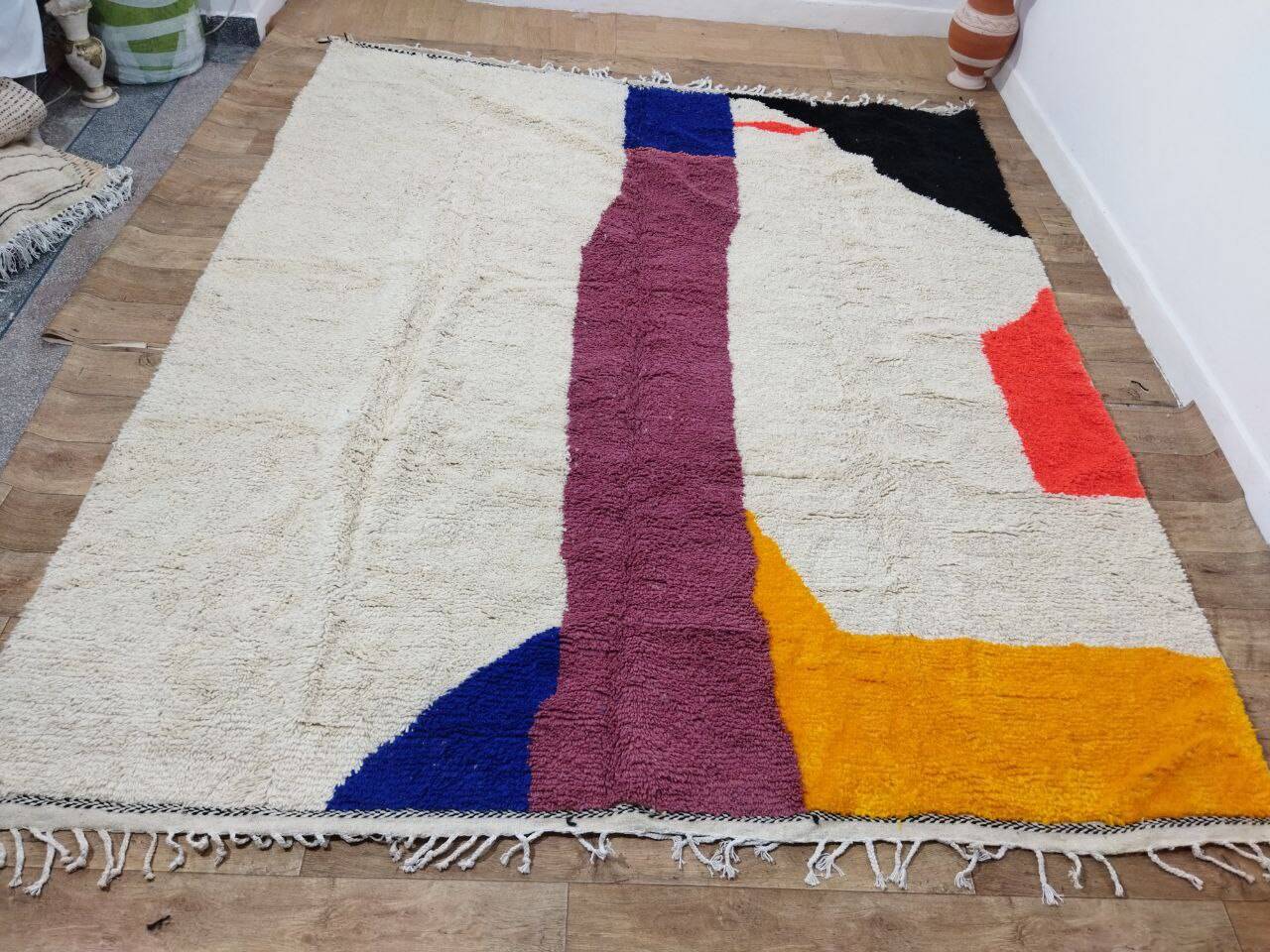 Handmade moroccan berber rug 304 x 257 cm