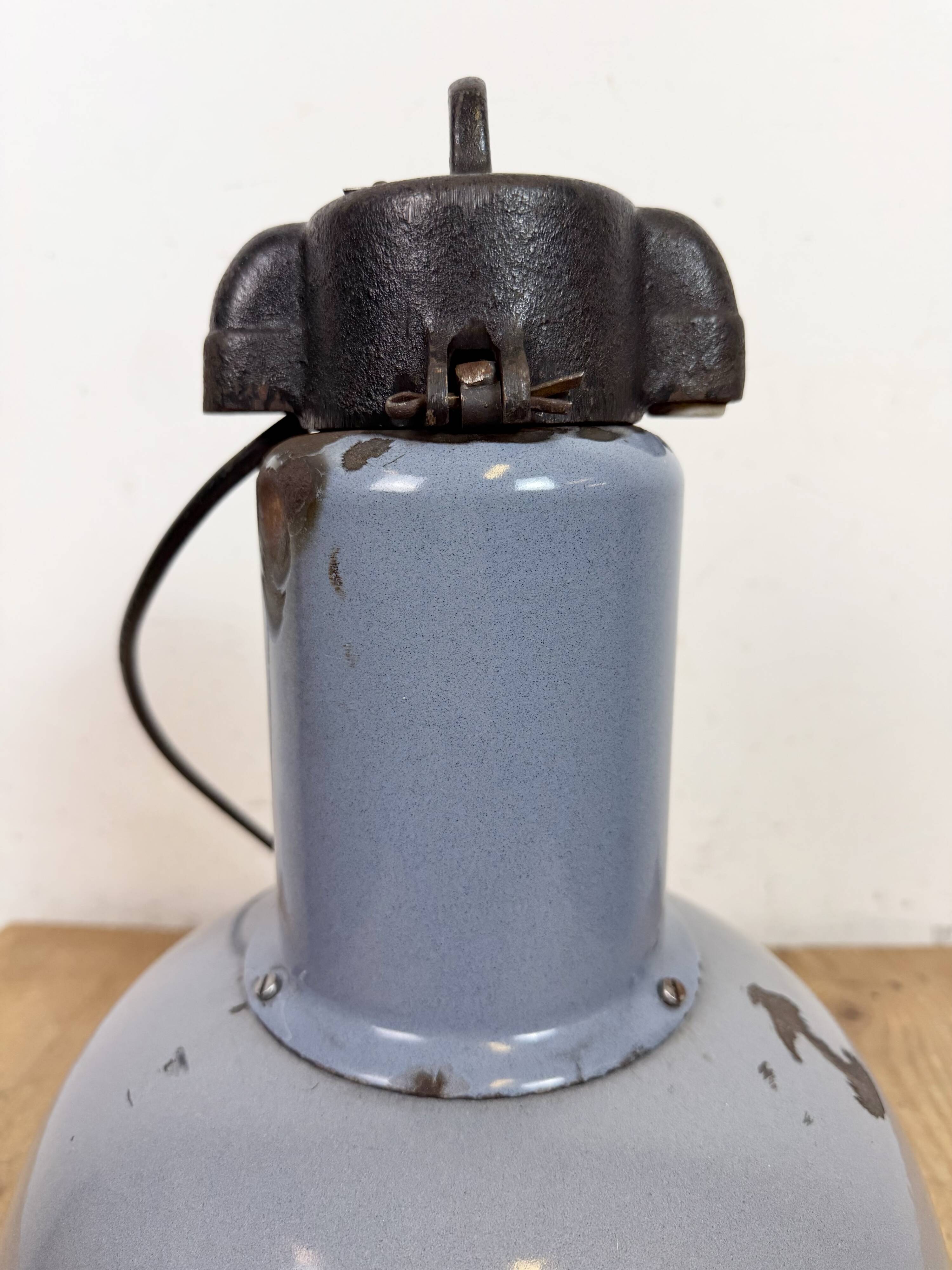 Industrial Grey Enamel Bauhaus Pendant Lamp, 1930s
