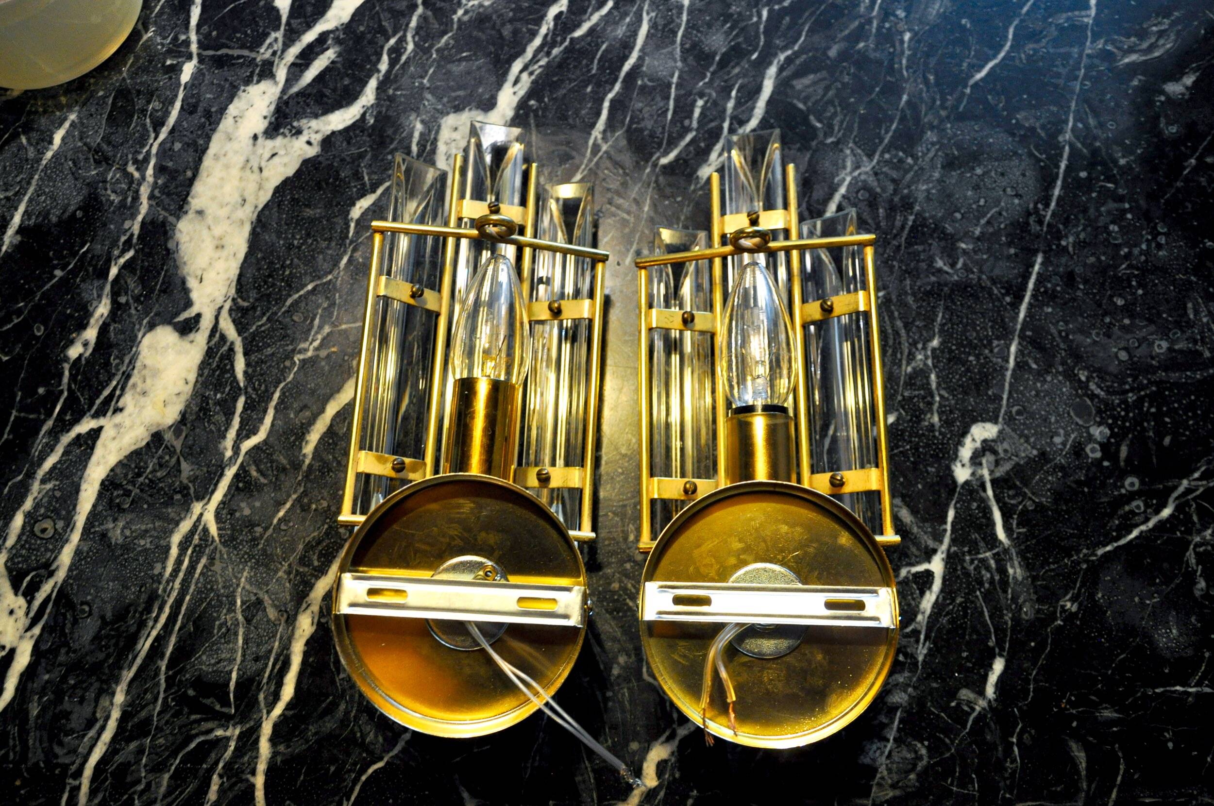 Pair of Venini wall lights, triedri glass, murano, Italy 1970