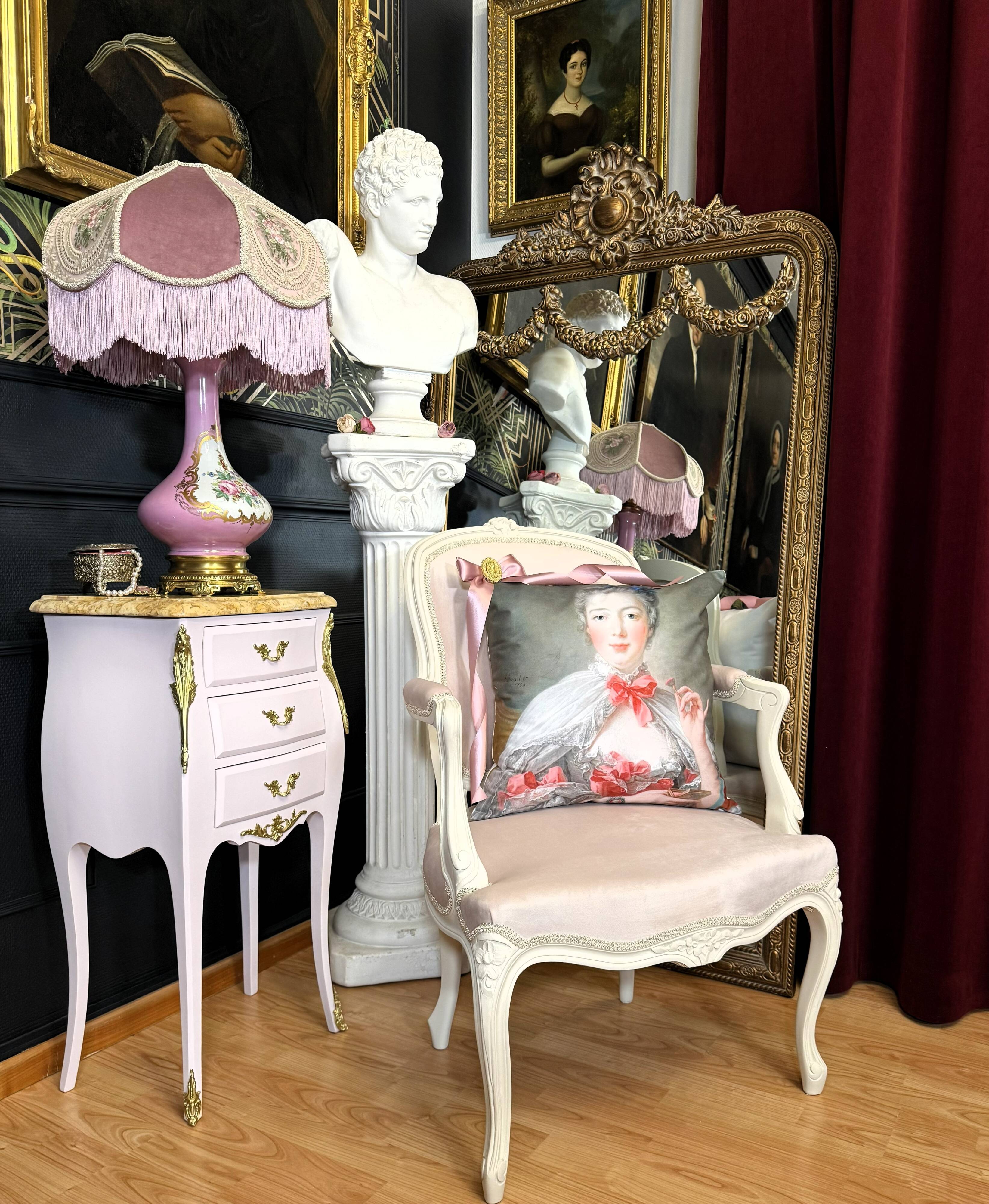 Louis XV armchair in pink velvet