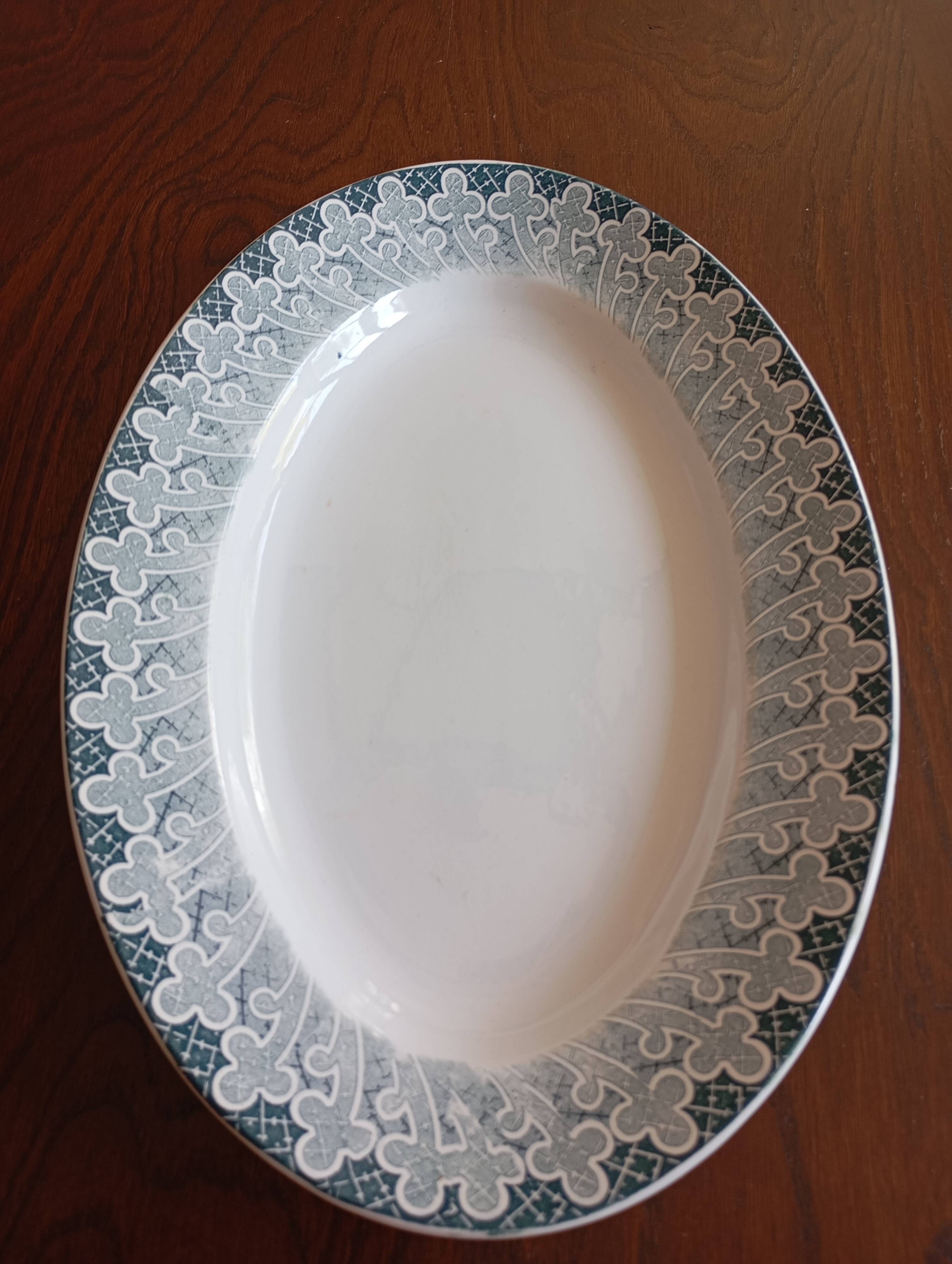 St Amand Hamage "Richelieu" ironstone dish