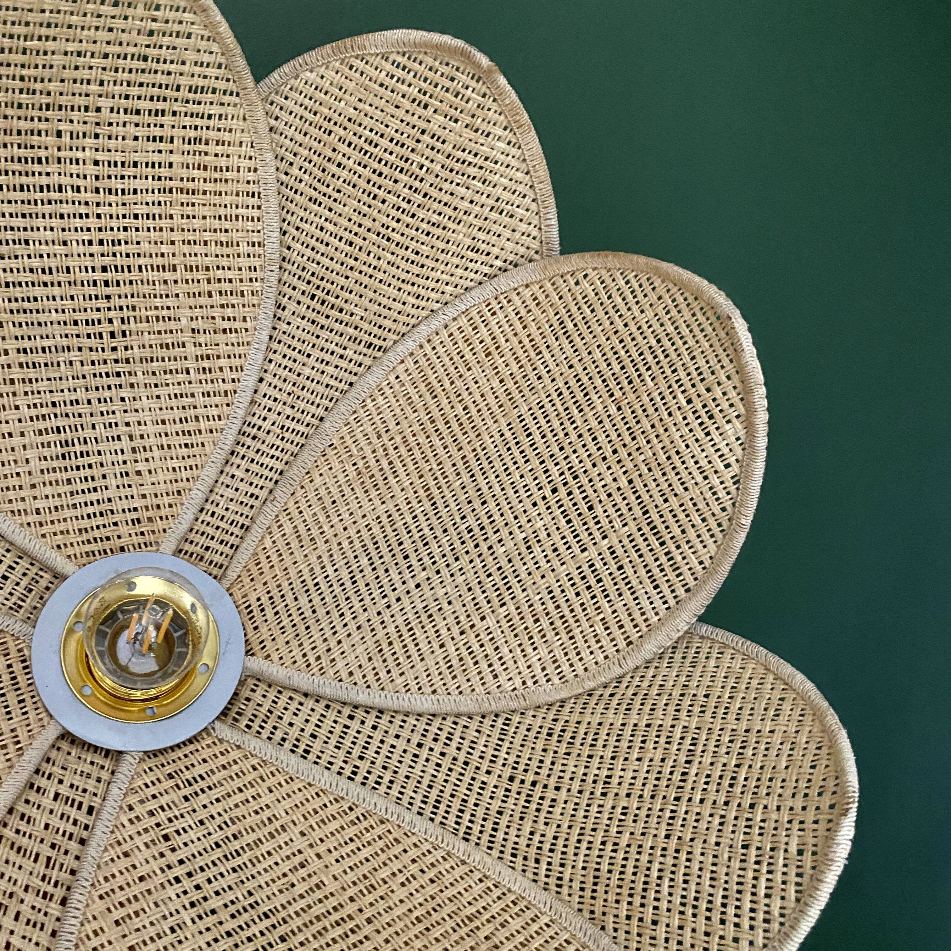 Vintage lotus flower pendant lamp