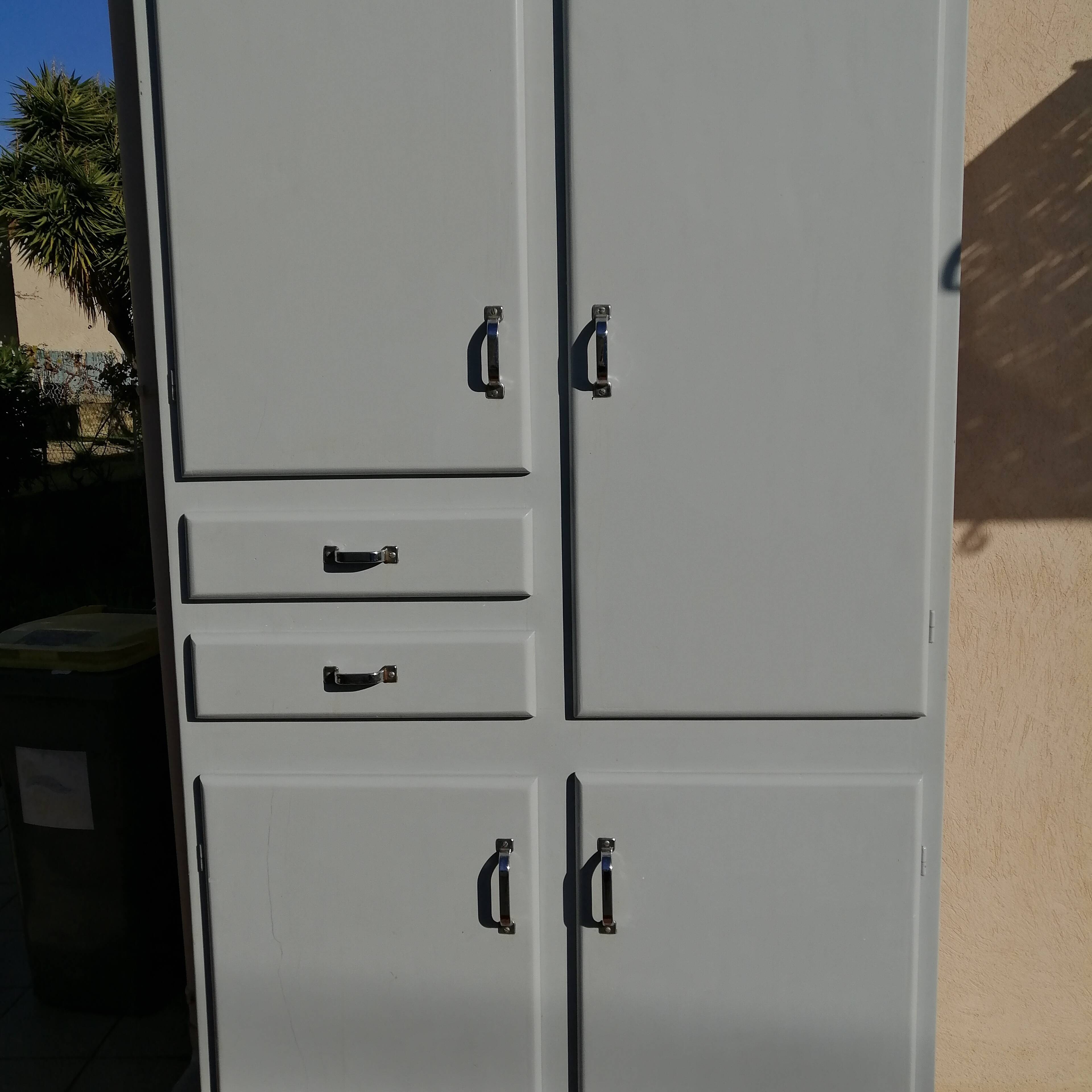 Large buffet / kitchen furniture from the 50s