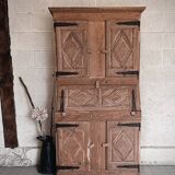 Old Spanish Secretary