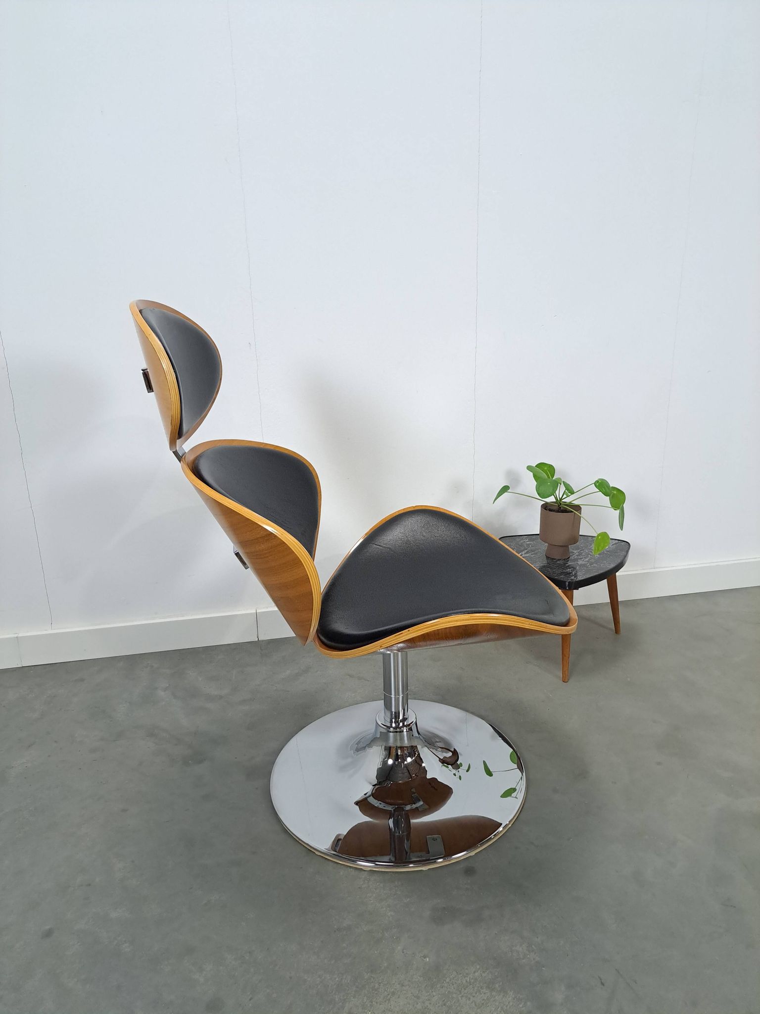 Dan-Form Curve loungestoel, draaifauteuil Denemarken
