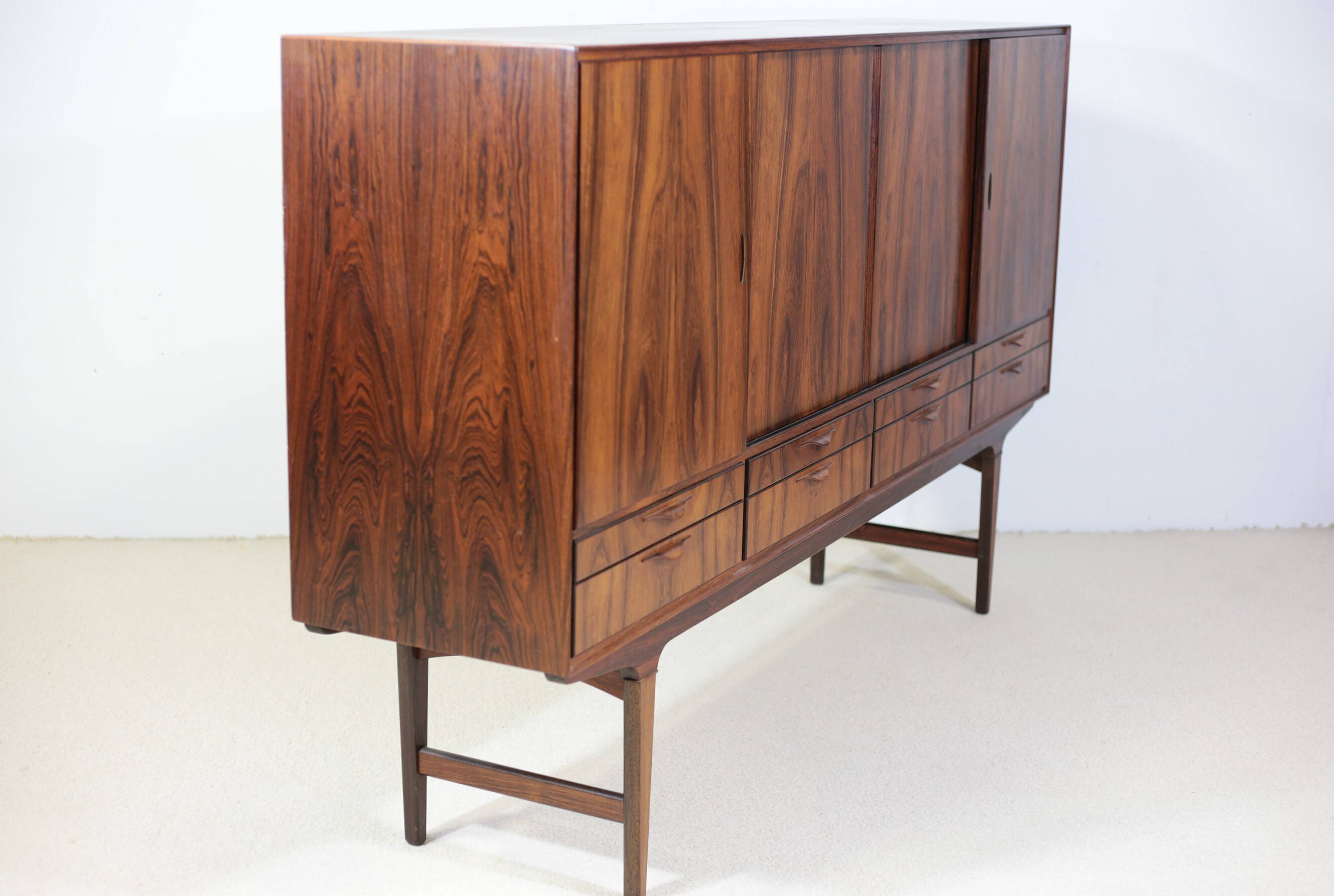 High enfilade in rosewood