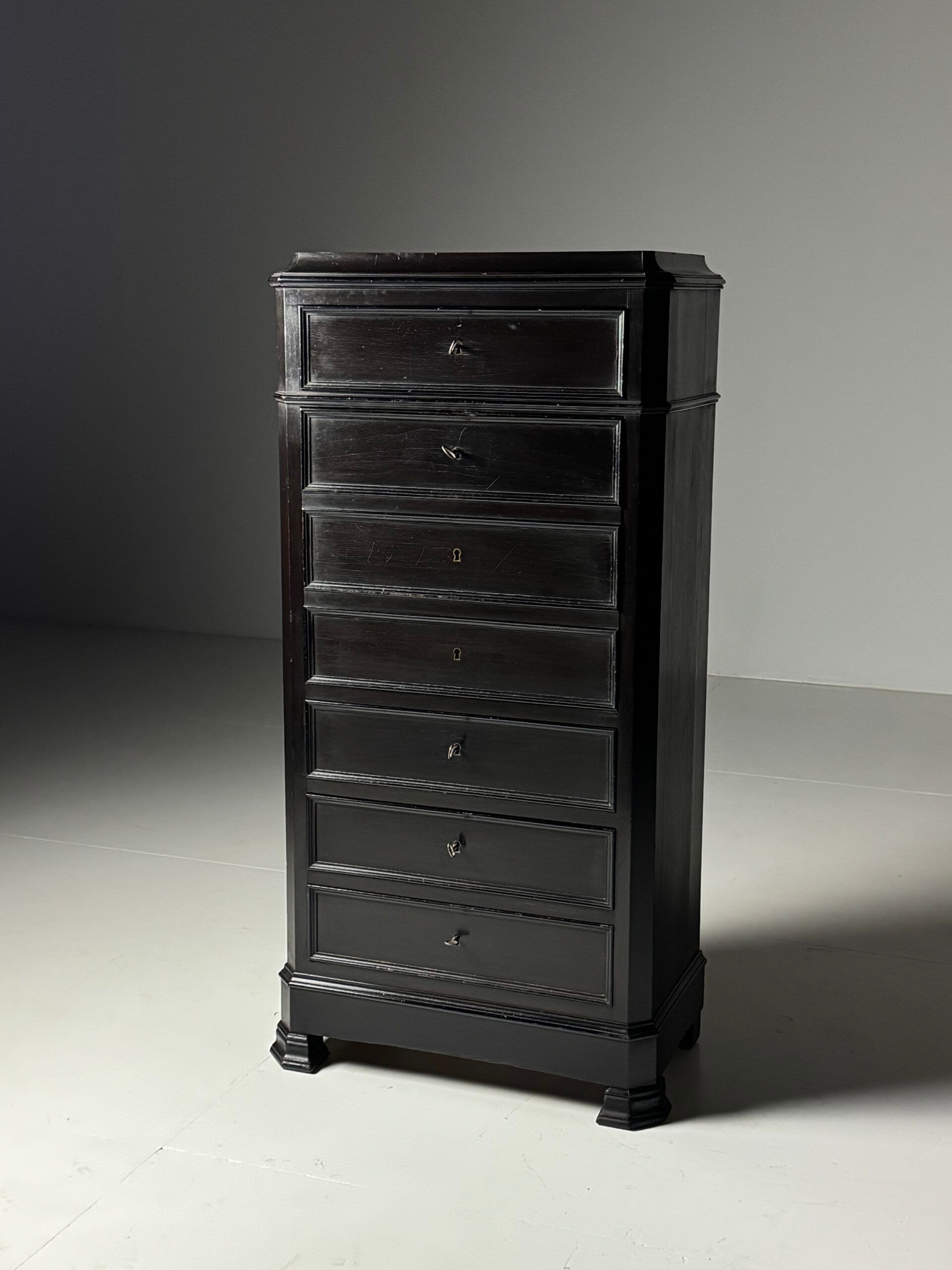 Louis Philippe secretaire black