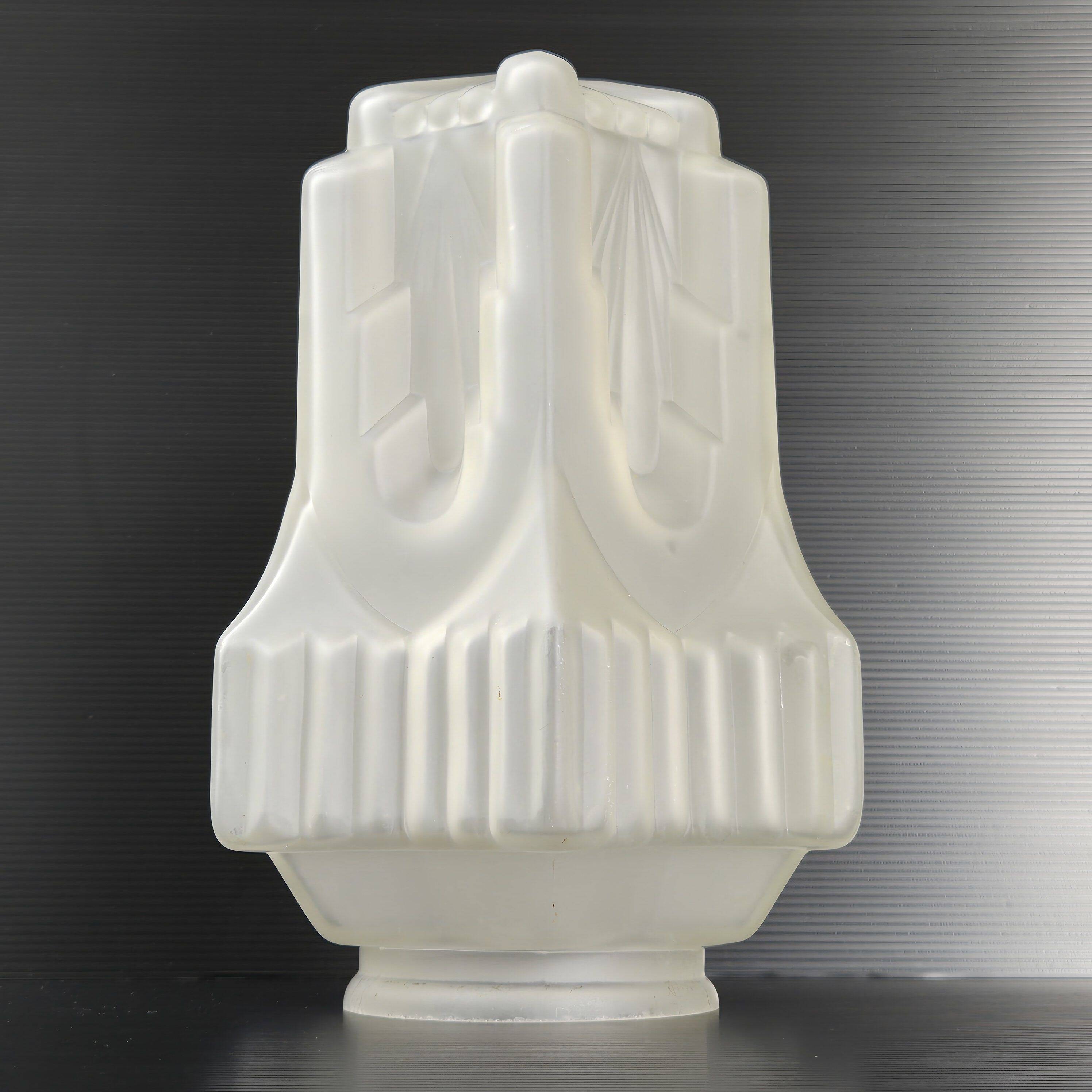 Globe skyscraper streamline art deco 1920