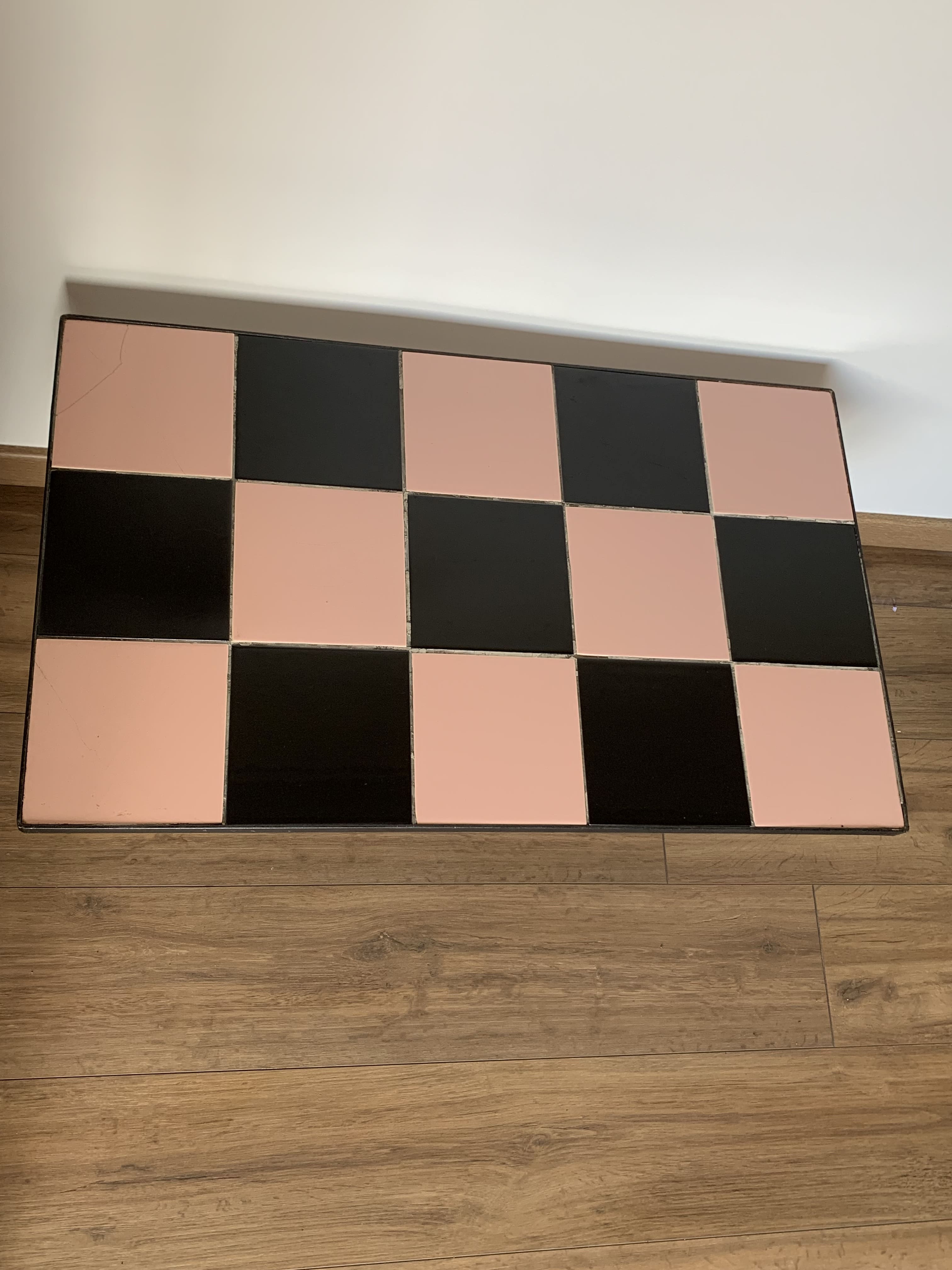 Table basse damier
