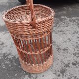 Rattan bar