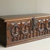 Gothic chest, 16th / 17th century