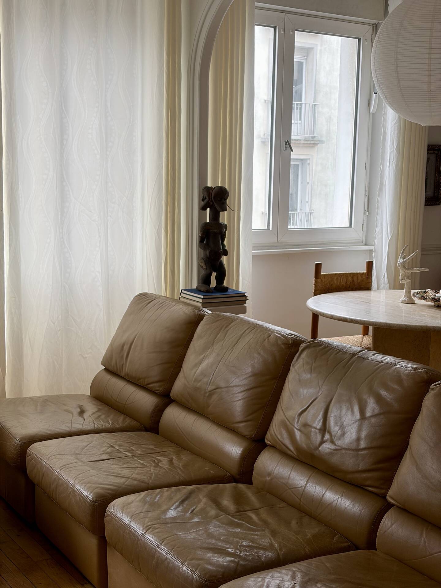 Lot de 5 chauffeuses en cuir vintage